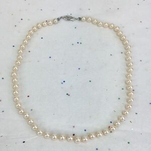 Vintage G Silver faux pearls fancy closure 16” off white